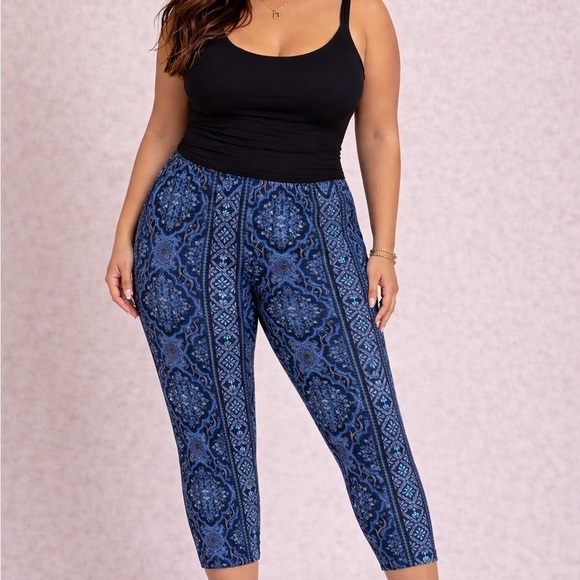 🌸Spring Sale 5/$25🌸 - Picture 11 of 16